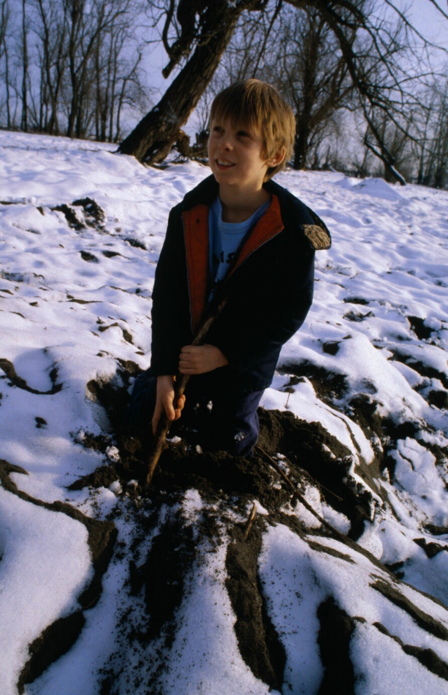FANT PENGER: . Nedgravd i sanden fant guttungen Brian Ingram 5800 dollar fordelt på tre bunter med ødelagte pengesedler. Foto: Getty Images