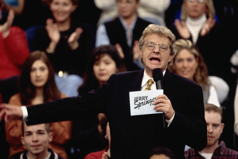 JERRY SPRINGER: TV-programlederen Jerry Springer døde av bukspyttkjertelkreft i sitt hjem i Chicago i USA 27. april. Han ble 79 år gammel..