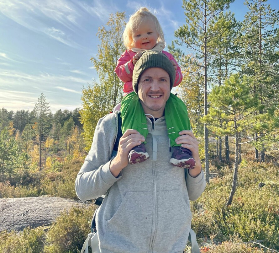 PAPPA: Etter at han pensjonerte seg som toppidrettsutøver, har Stian blitt pappa til lille Solveig (2). Han beskriver det som en av livets virkelig store høydepunkt.