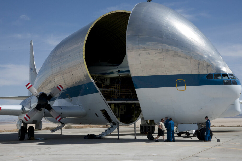 <b>GRAVID:</b> Aero Spacelines Super Guppy har et karakteristisk utseende. Skroget buler ut på toppen, og det kan se ut som flyet er gravid.
