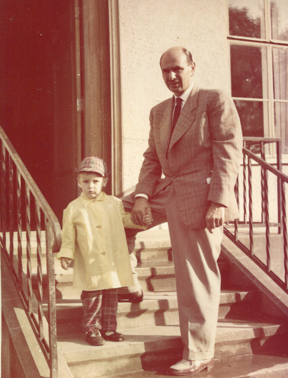 <b>PAPPA:</b> Jan som liten gutt, sammen med pappa Jack.