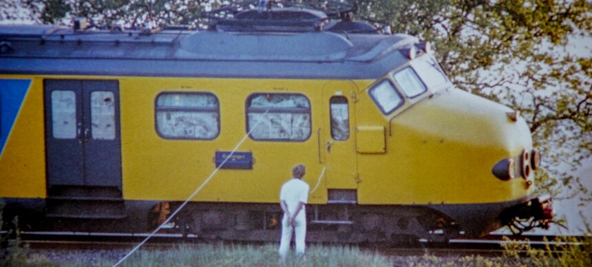 Det kaprede toget hadde stått stille i tre uker – så begynte blodbadet