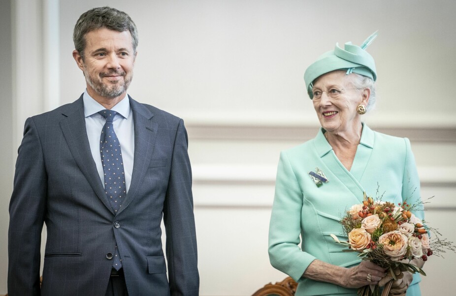 <b>TRONSKIFTE</b>: Kong Frederik er nå Danmarks nye monark, men mamma Margrethe beholder tittelen dronning.
