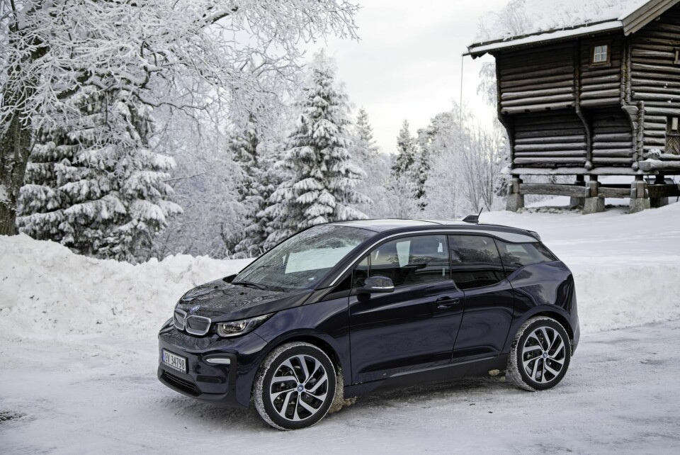 FØRSTE FORSØK: BMW i3 var en utypisk, men populær BMW-modell. Den doblet batterikapasiteten gjennom levetiden, og siste versjon har brukbar rekkevidde. Stort utvalg og prisspredning, fra omkring 90 000 kroner for de eldste utgavene til 320 000 kroner for de nyeste.