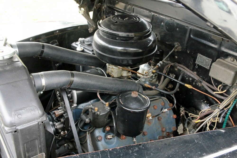 <b>V8:</b> Maskinisten er Fords velprøvde sideventilerte V8er på 100 hestekrefter. Både motor og girkasse er overhalt. 