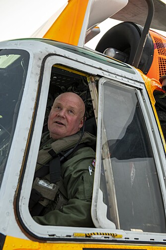 <b>MEST ERFARING:</b> Norge mest erfarne Sea King pilot, Anders Rossing, pensjonerte seg sammen maskinene han har fløyet i 38 år. 