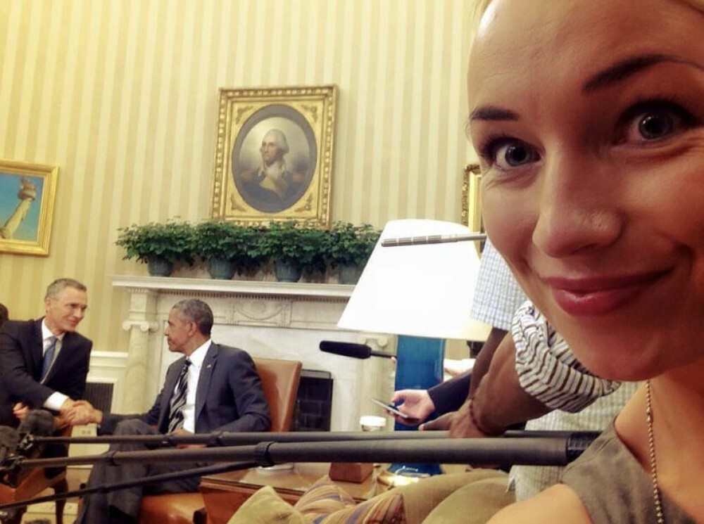 <b>DRØMMEN:</b> – Jeg fikk drømmen oppfylt under mitt andre besøk i Det hvite hus, en selfie tatt på Det ovale kontoret, forteller Linn. Her er NATOs Jens Stoltenberg i møte med president Bark Obama. 