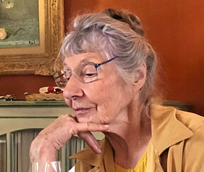 <b>FREMDELES VAKKER:</b> 88-år gamle Claudine Dyf ble gledelig overrasket da hun fikk vite at et portrett av henne hadde spilt en så stor rolle i livet til «la grande chanteuse norvégienne», Madame Hanne Krogh.