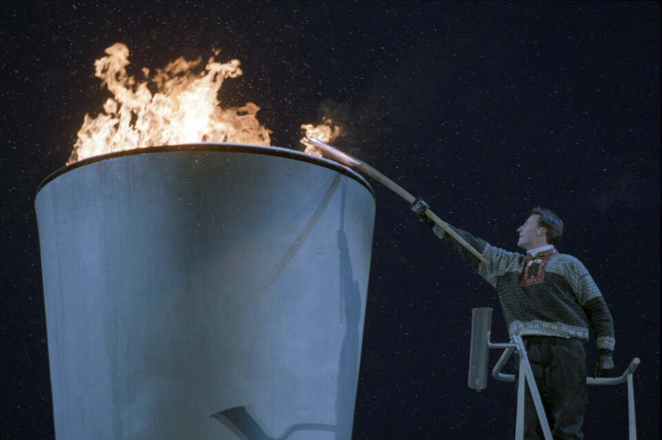 HØYTIDELIG: Kronprins Haakon hadde det ærefulle oppdraget med å tenne OL-ilden.