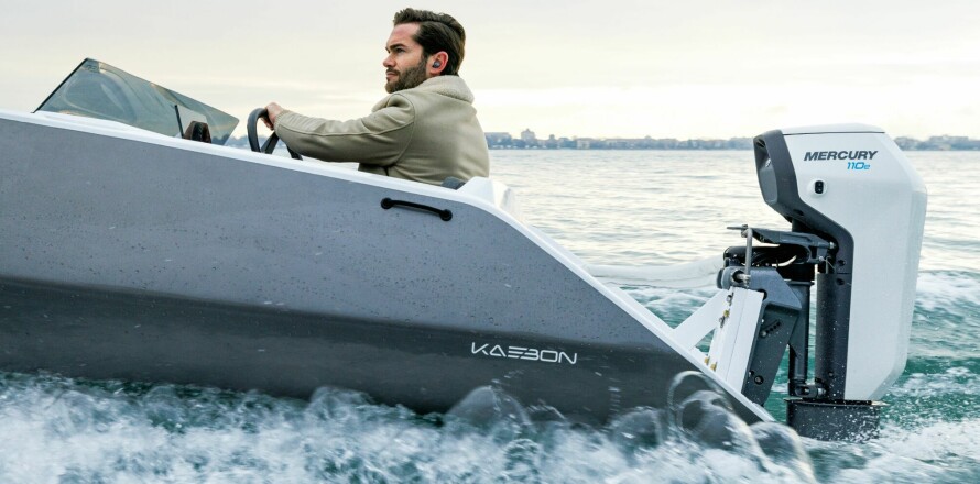 EGEN STIL: Kaebon Eins er en båt spesielt utviklet for elmotorer. Den veier bare 90 kg, tar fire personer og er 5,52 meter lang. Slike vil vi nok se flere av.