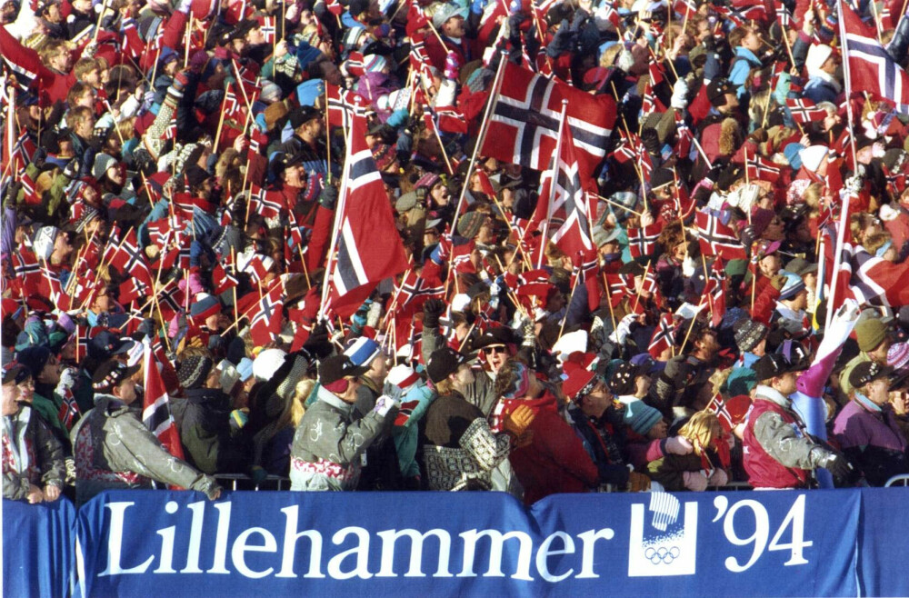 <b>PUBLIKUMSFEST:</b> Vinter-OL på Lillehammer i 1994 ble en hei dundrende publikumsfest.