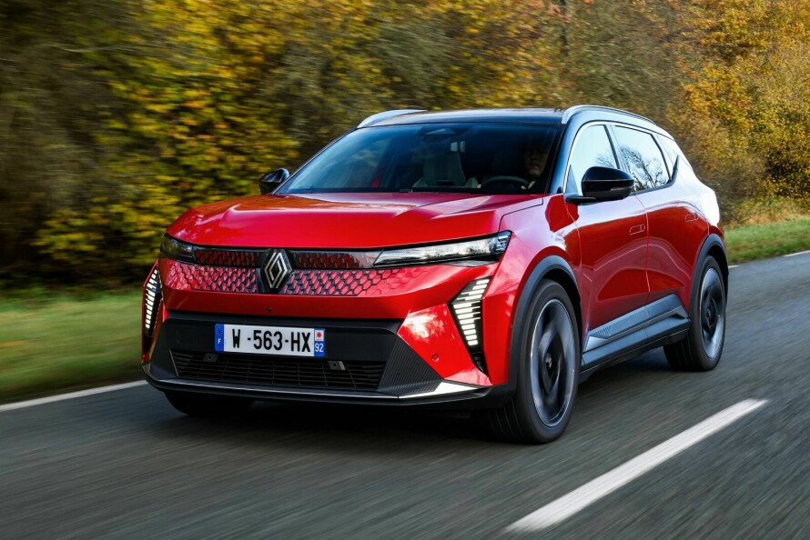 RIMELIG: Scenic koster fra hyggelige 369 900 kroner. De første kundebilene er ventet til landet i mai,