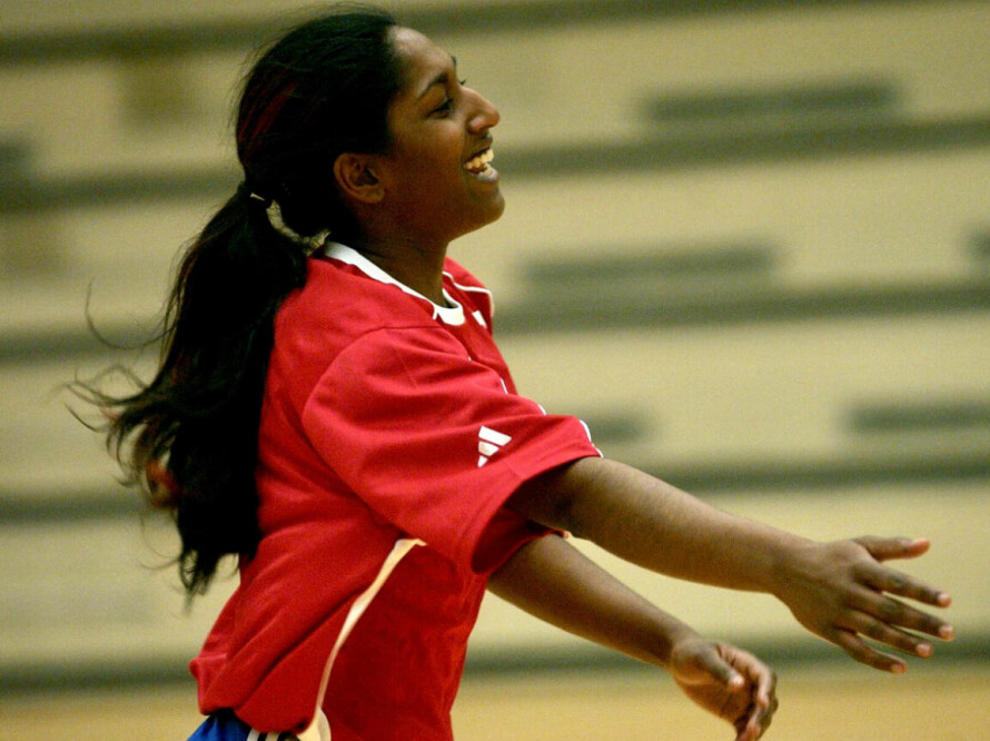 TALENT: Siri var et stort håndballtalent i ungdommen. Hun er fortsatt aktiv med både håndball, ski, løping og styrketrening.