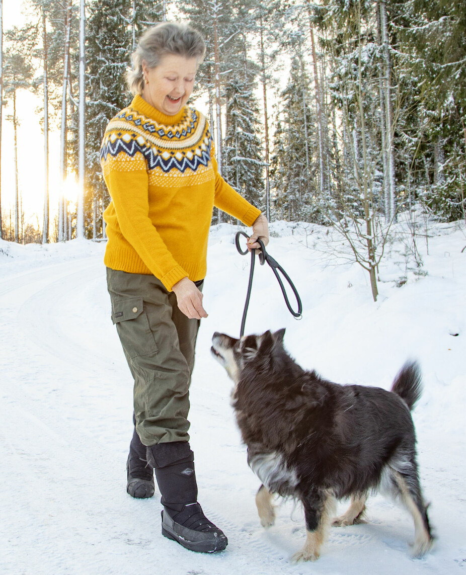 REDDET: Takket være Saiva kan Anne-Christina fortsette å trives i huset i skogen sammen med alle hundene sine.