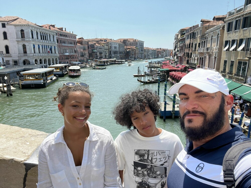 <b>FAMILIETUR:</b> Selv om han jobber mye, er Christian opptatt av å ha nok tid sammen med barna. Hvert år reiser de på minst en ferietur til utlandet, som her til Venezia i 2022.