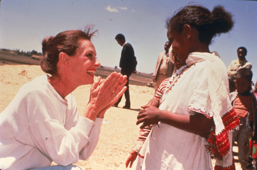<b>NYTT FOKUS:</b> I 1988 var Audrey Hepburn på sitt første feltoppdrag som goodwillambassadør for Unicef, i Etiopia.