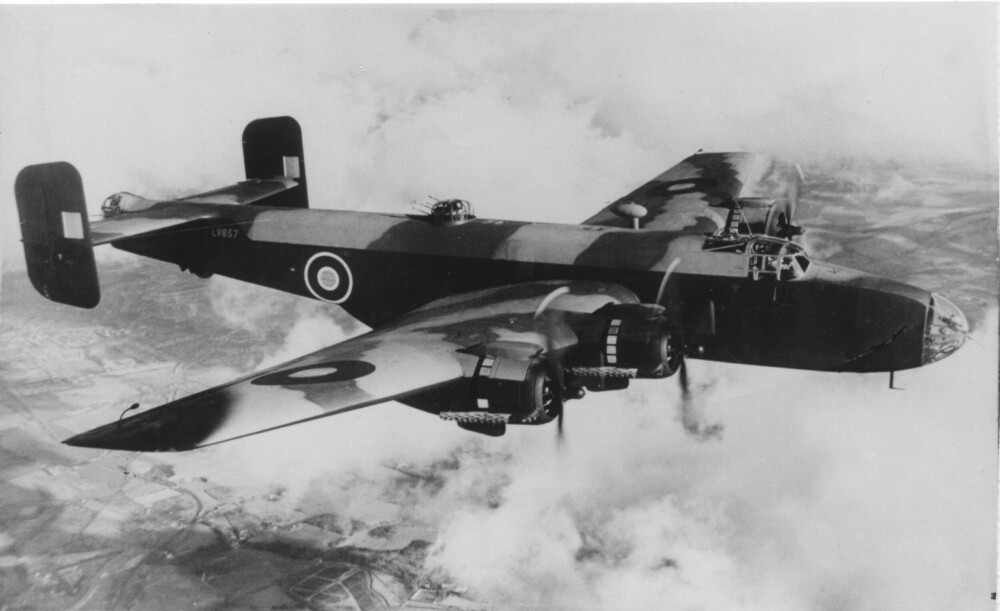 <b>DØDELIG:</b> En Handley Page Halifax BIII. Flytypen ble introdusert i november 1940, og var en dødelig britisk suksess. 6178 maskiner ble produsert i 1940-46, og 1833 gikk tapt.