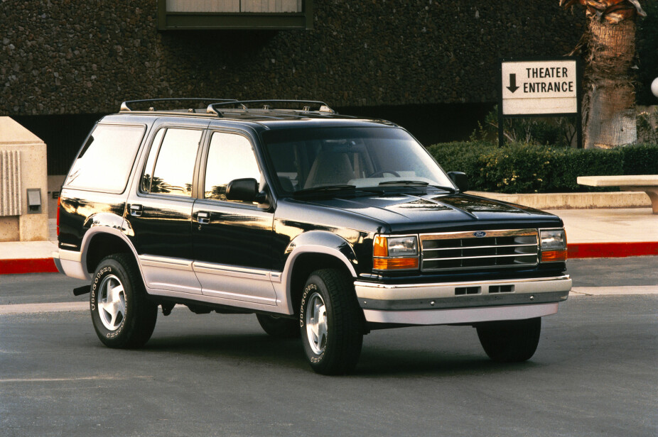 <b>ANNO 1991:</b> Der Fords første elbil fikk navnet Mustang, så får Fords andre elbil navn etter en SUV som kom i 1991: Explorer. Sammenlignet med første Explorer dreier det seg nå om en betydelig mindre bil, og stor bensinmotor er erstattet av en eller to elmotorer. Ford omtaler den som en crossover.