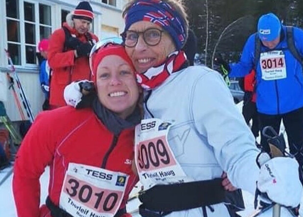 FANT TONEN: Maren og Kristin Westbye, moren til Vibeke Skofterud, har gått Birken og Vasaloppet sammen. Det var Kristin som ga Maren skiene etter Vibeke.