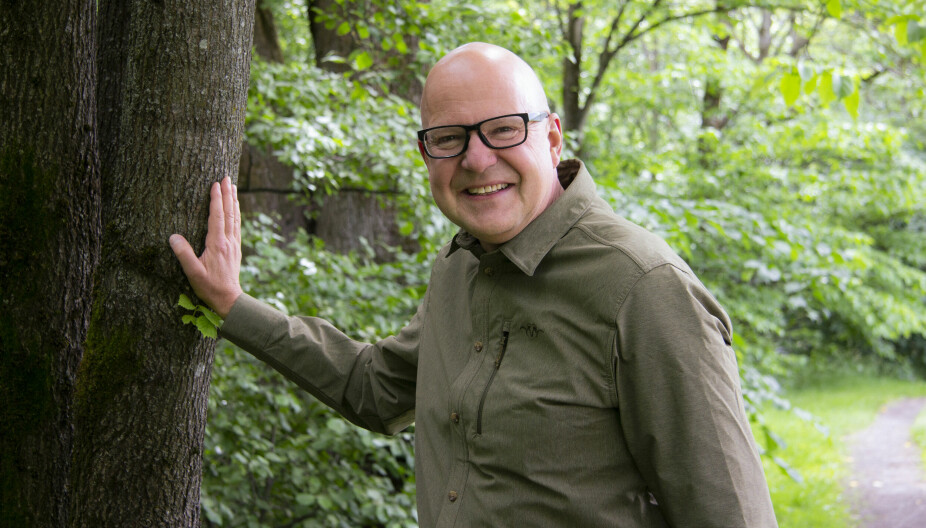 REDAKTØREN: Knut Brevik er redaktør i Villmarksliv, som har arrangert konkurransen NM i naturfoto i snart et halvt århundre, siden 1977. Villmarksliv og naturfotograf Vidar Lunde er nominert til prisen Årets magasinfoto med bildet «Karatemus».