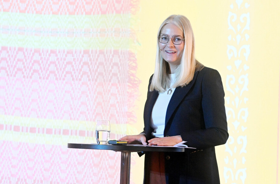 <b>FIKK ØNSKET OPPFYLT:</b> – I fjor fylte jeg 50 år, og jeg hadde egentlig bare ett ønske: Å kunne invitere folk fra hele landet til et nasjonalt vev-arrangement, fortalte kronprinsesse Mette-Marit. <b>FIKK ØNSKET OPPFYLT:</b> – I fjor fylte jeg 50 år, og jeg hadde egentlig bare ett ønske: Å kunne invitere folk fra hele landet til et nasjonalt vev-arrangement, fortalte kronprinsesse Mette-Marit.