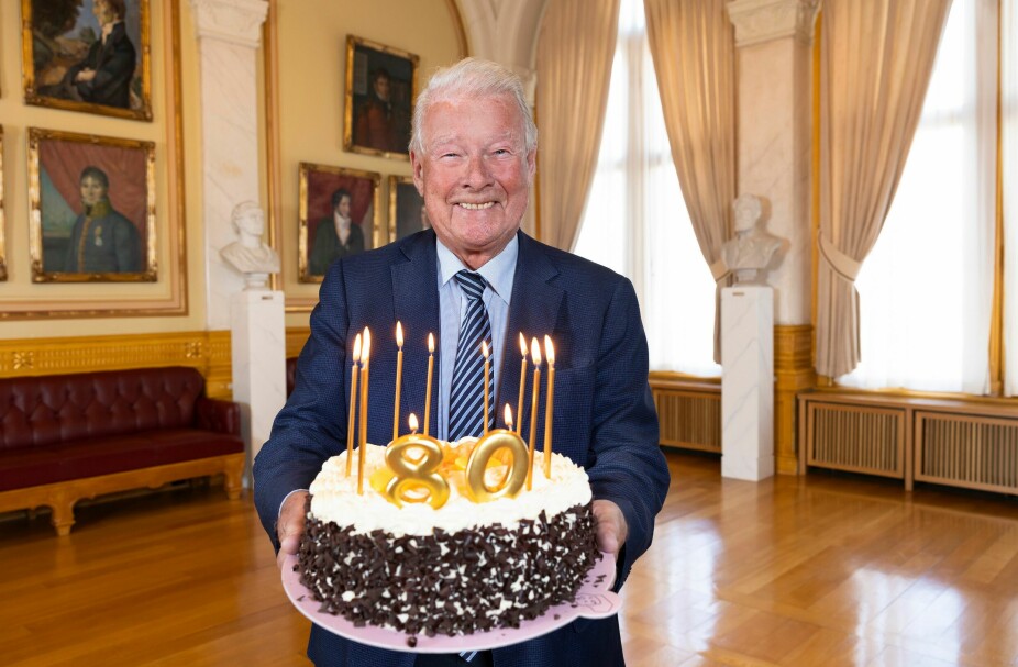 <b>FYLLER ÅR:</b> Politikerlegenden Carl Ivar Hagen runder 80 år den 6. mai. Dagen feirer han hjemme med familien.