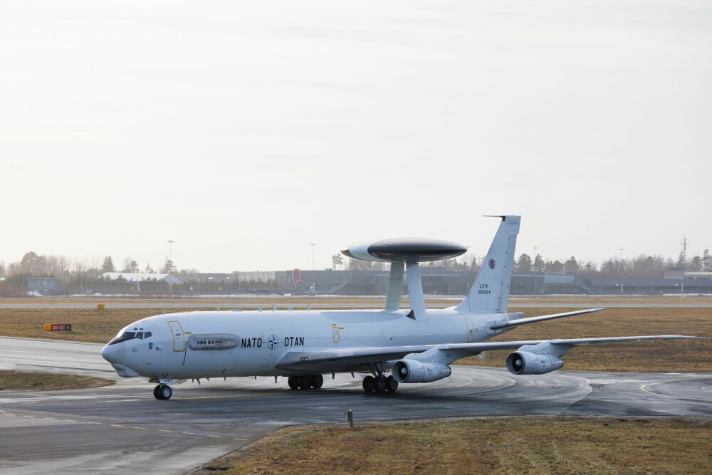 <b>ØYNE I LUFTEN:</b> NATOs overvåkningsfly E-3A AWACS på Rygge flystasjon. Flyet er basert på Boeing 707. 