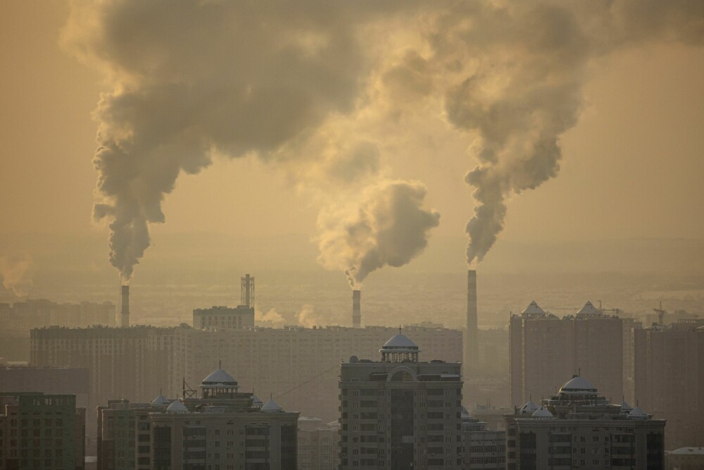 <b>SMOG:</b> Almaty er Kasakhstans største by med nærmere to millioner innbyggere, og er en av verdens mest forurensede byer – spesielt om vinteren. Kull anses likevel som en nasjonalskatt − omtrent slik vi ser på oljen.