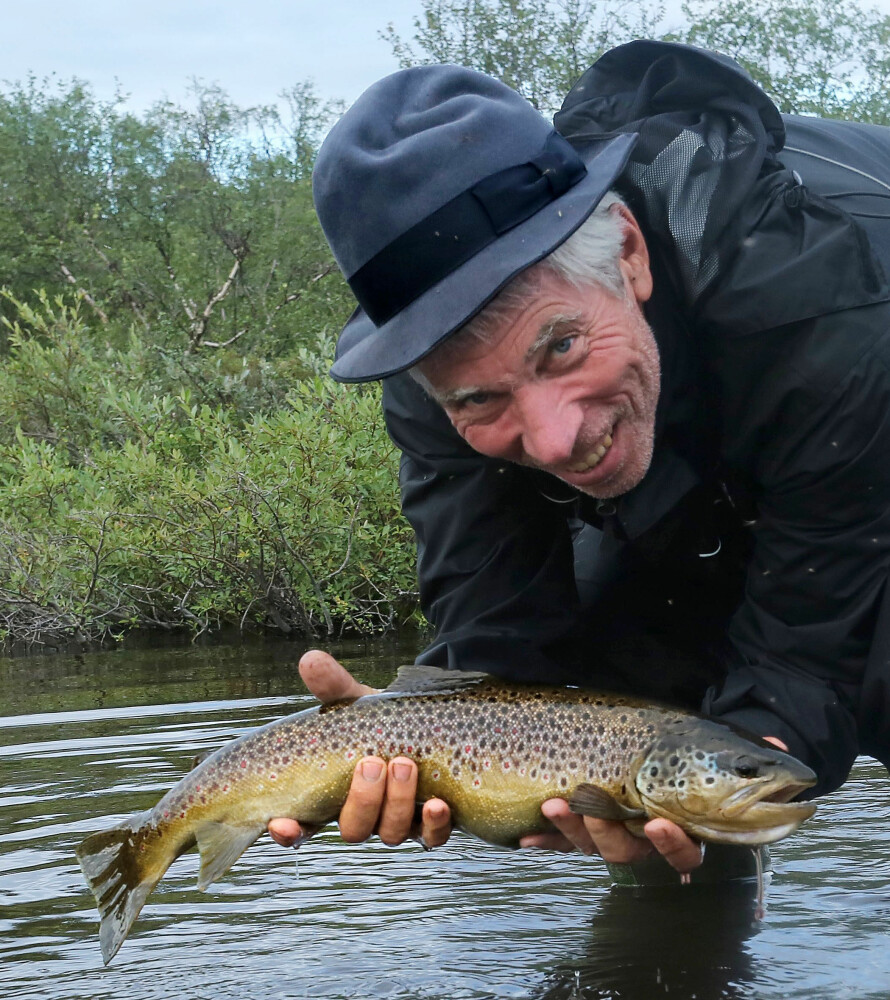 FISKETIPS: Dag Kjelsaas gir deg både korte og mer utdypende, nyttige råd innen forskjellige former for fiske.