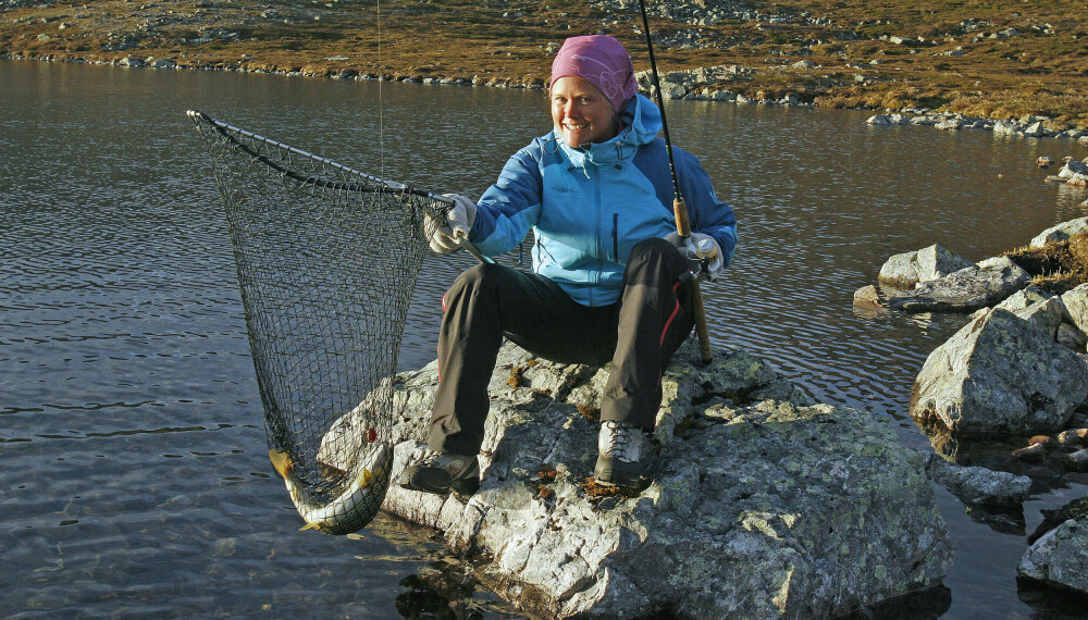 <b>SIKKER HÅVING:</b> Let etter et egnet sted å håve hvis du har på stor fisk.