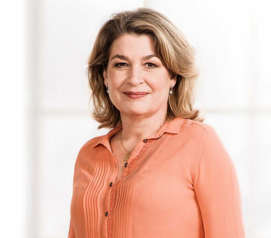 VIBEKE DORPH: Forfatter og samlivsekspert. Vibeke svarer på spørsmål om parforhold, familiekonflikter, kjærlighetssorg og andre problemer.