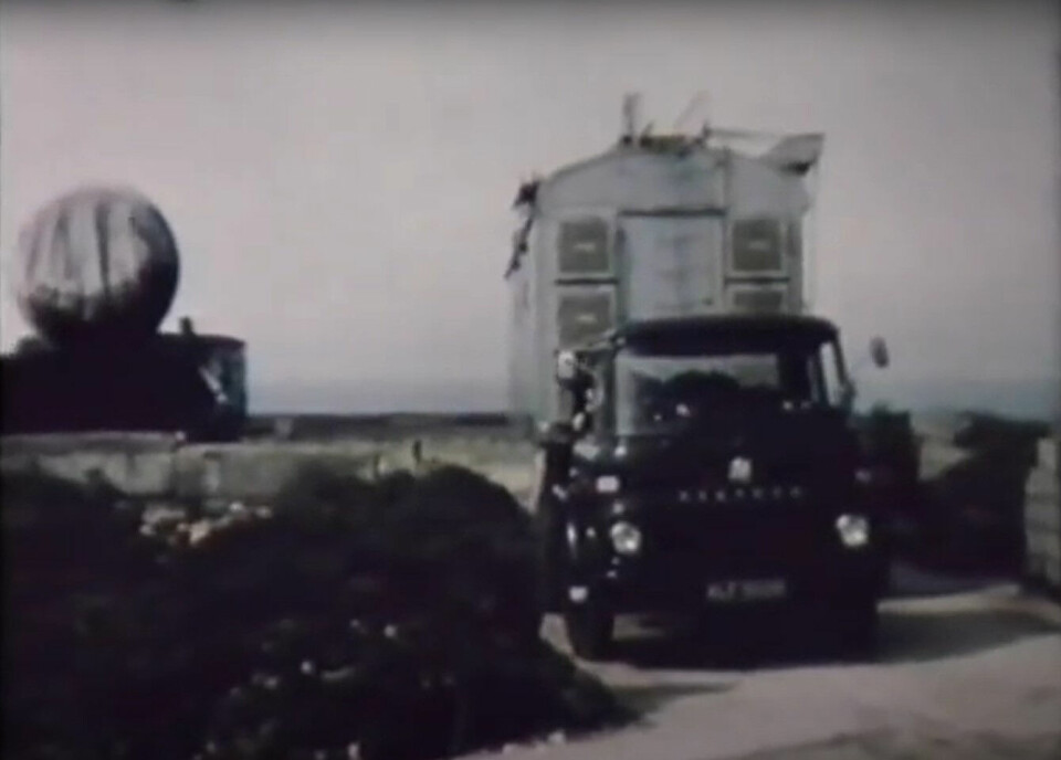 TESTLABORATORIUM: En storstilt britisk operasjon med flere mobile testlaboratorier ble iverksatt. I potten lå en mulig militær gevinst − og helsen til en hel befolkning. Forsøket i 1966 ble drevet frem i frykt for å miste våpenteknisk forsprang til Sovjet.