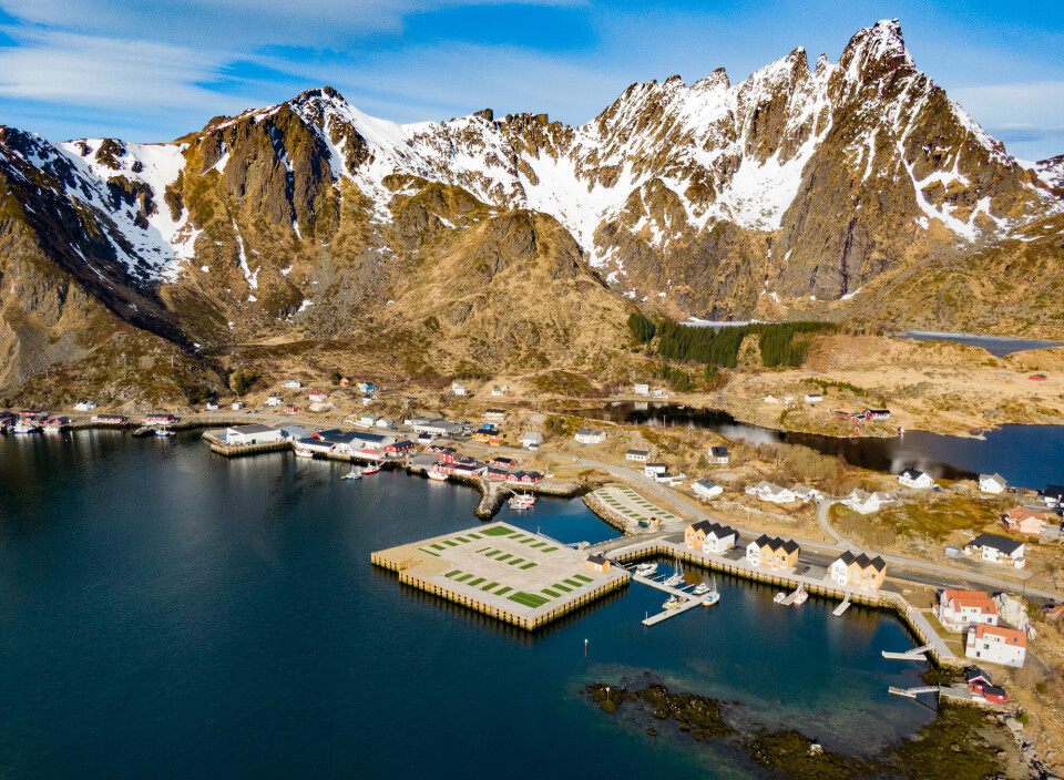 KULISSE: Bak skues blant annet Nonstinden som har fått sherpatrapper.