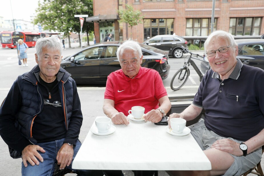 <b>CAFé-TREFF:</b> To ganger i uken møtes Arne, Egil, Per og flere andre profilerte og meritterte herrer på en kafé på Majorstua i Oslo. 