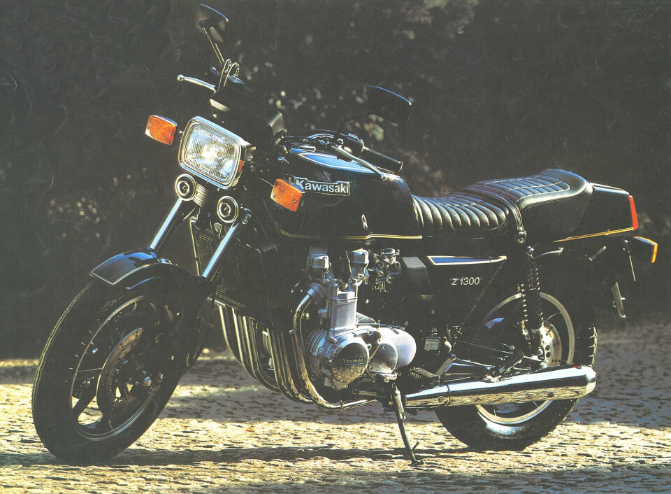 STØRRE: Da Honda kom med en sekser på 1000 kubikk, måtte selvsagt Kawasaki være større. Det ble Z 1300. Trolig var den en medvirkende årsak til at også Harley vokste.