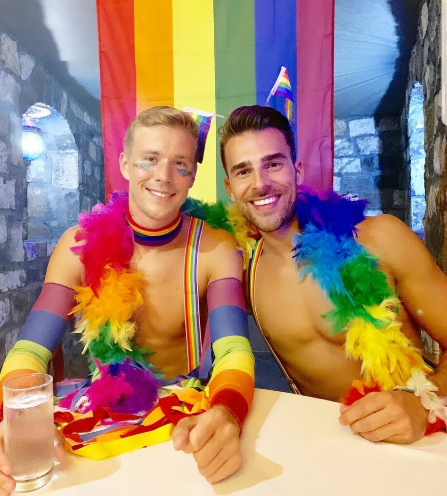 KIM WIGAARD: Kim Wigaard og forloveden Marius feirer hele Pride-uken i Oslo. – Jeg oppfordrer også andre å vise sin støtte for skeives rettigheter, forteller han.