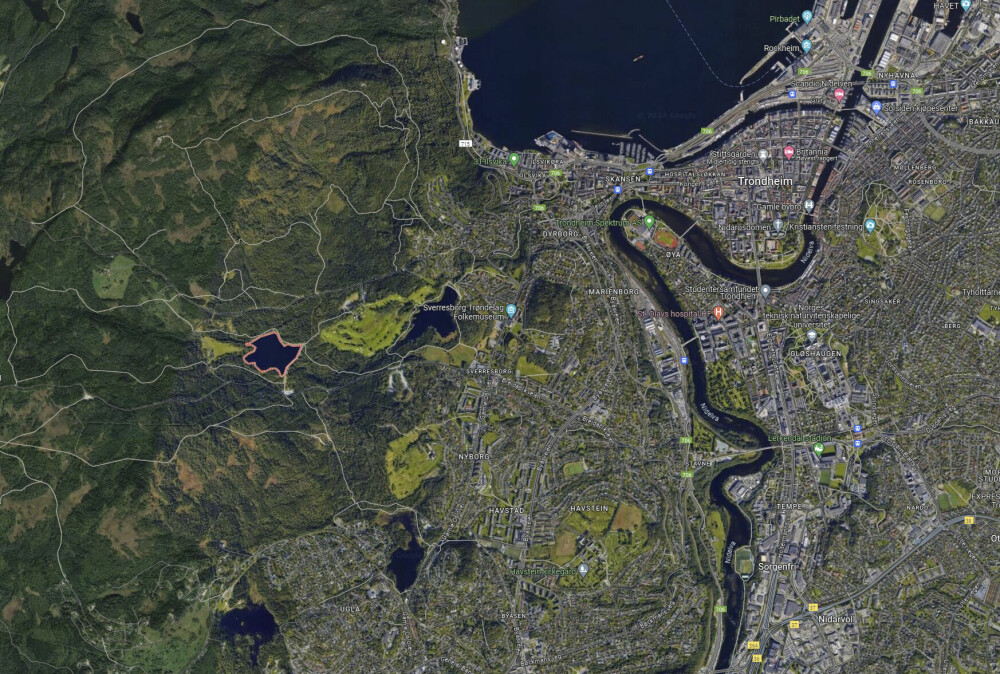 <b>«JAKTTERRENGET»:</b> Kart som viser området der Østby opererte, rett vest for Trondheim by. Dammen som er markert er Baklidammen.