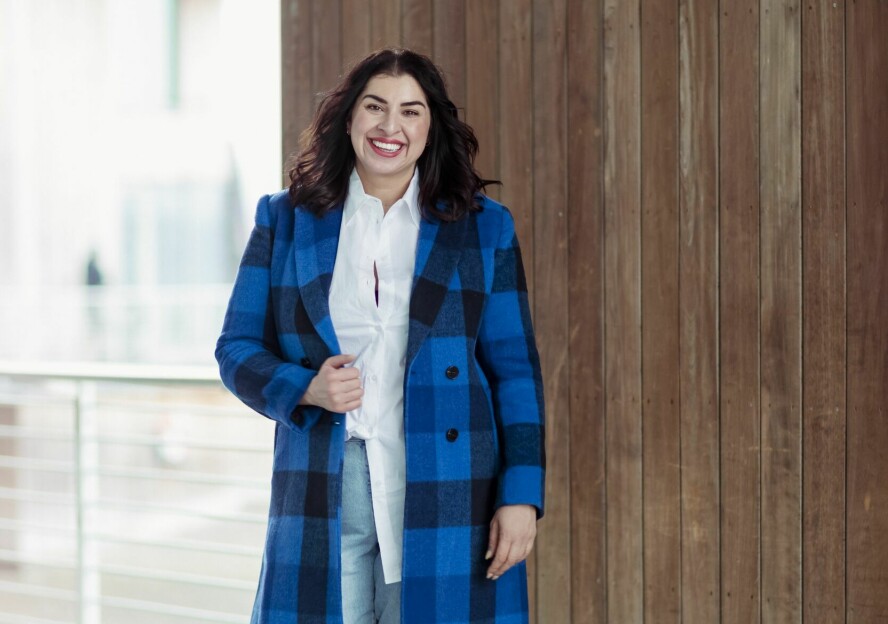 NASTARAN KOWKABI: Samfunnsdebattant og en ivrig aktivist når det kommer til kropp, mangfold og politikk. Er fast spaltist i Kamille.