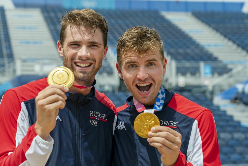 GULLGUTTA: Anders Mol T.v.) og Christian Sørum jublet for OL-gull i Tokyo for tre år siden etter å ha slått Russland i finalen. Klarer duoen å forsvare gullet i sandvolleyball?
