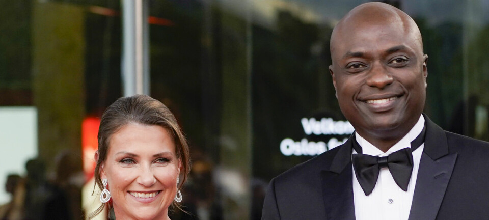 Derfor tror de hun dropper hvit kjole