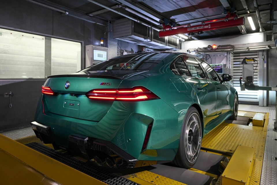 I PRODUKSJON: BMW har startet produksjonen av M5 ved fabrikken i Dingolfing.