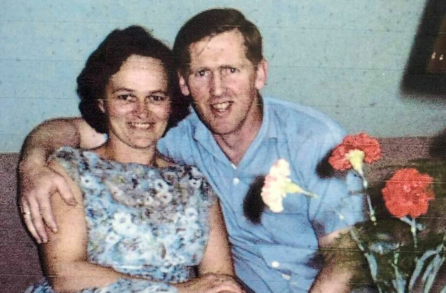 EVIG TAKKNEMLIG: Margarete Valåmo kom i kontakt med en norsk, barnløs mann gjennom et takkebrev. Mannen het Paul og var fra den lille bygda Korgen i Hemnes kommune i Nordland. I dag ser 100 åringen med glede tilbake på årene hun fikk med snille Paul.