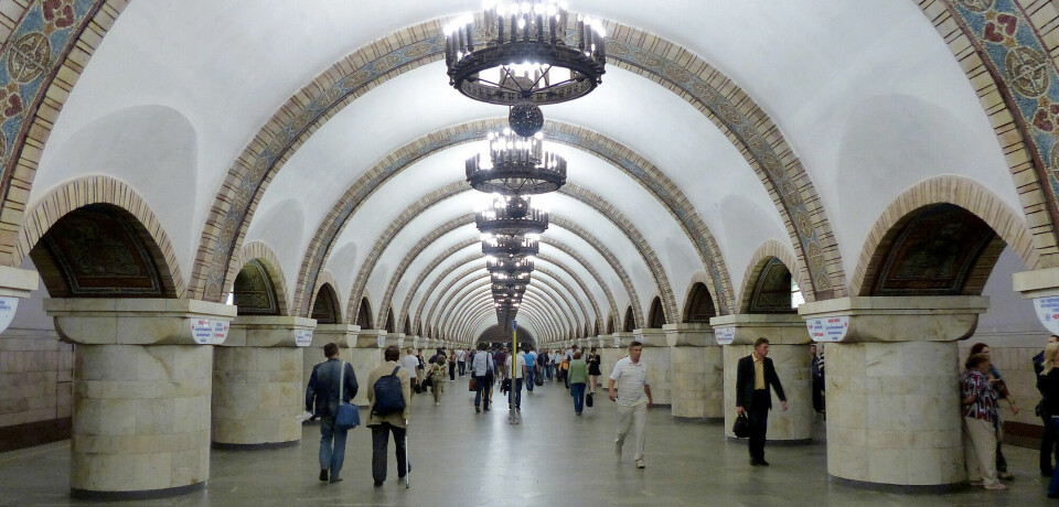 IMPONERENDE: Metroen i Kyiv åpnet i 1960 og er inspirert av Moskva-metroens storslåtte stasjoner.