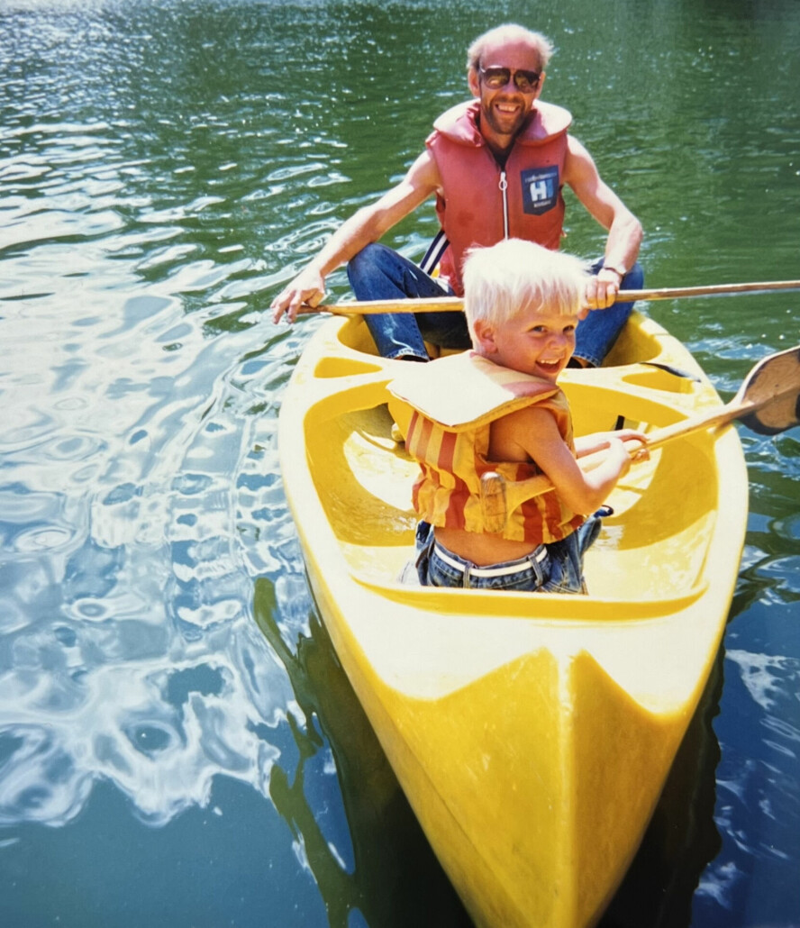MANGE MINNER: – Pabbi tok meg med på mye morsomt og spennende, som å padle, sier Mímir.