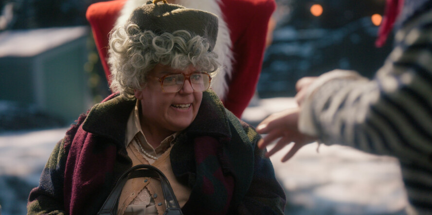 HUMOR: Else spiller i TVNorges nye stjernespekkede julekalender.