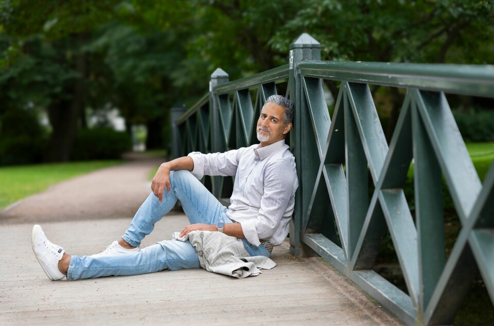 TANKEFULL: – Forholdet mitt til pappa er fremdeles skjørt. Vi må ta én dag av gangen. Vi har holdt fast ved å snakke som om han er bestefaren min og jeg barnebarnet. Det funker for oss, forteller Abid.