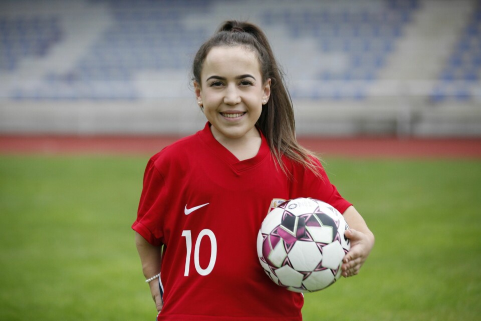 TV-DEBUT: Tidligere i år imponerte Miriam med fotballtalentet sitt i NRK-serien «Gigantene».
