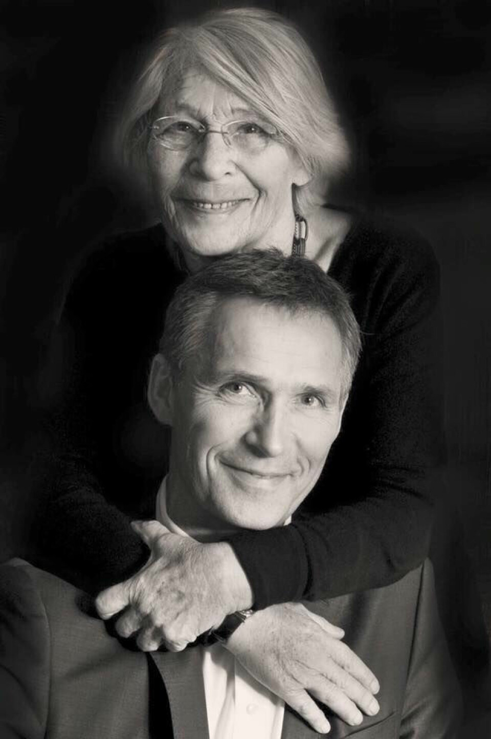 UNDERVURDERT::Jens hadde et nært og godt forhold til sin far, men understreker at hans mor Karin også betød mye for ham. – Moren min var veldig viktig når det gjelder min politiske oppvåkning, og jeg synes hun ofte er blitt undervurdert.