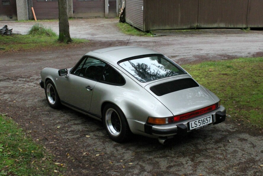 FET: Brede bakskjermer som flyter fint med karosseriet ellers.