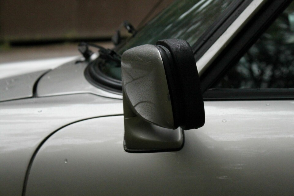 PASSER INN: Store sidespeil som på ingen måte sjenerer. Som bakskjermene, glir disse også pent inn i designet.